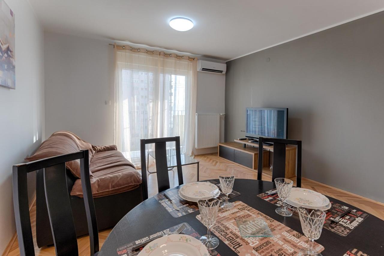Two Bedroom Apartment Paris Fiume Esterno foto
