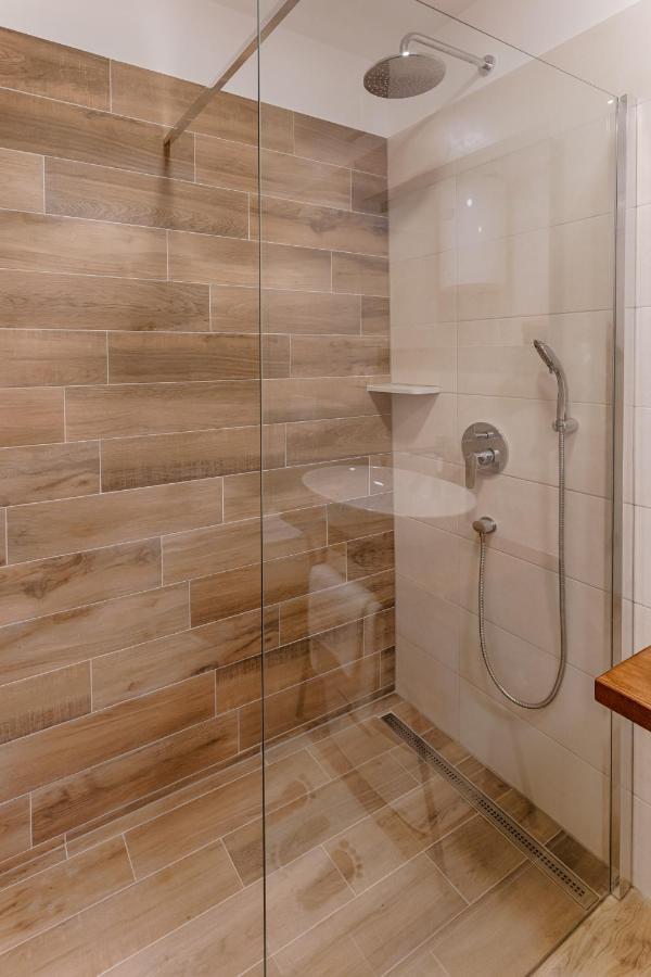 Two Bedroom Apartment Paris Fiume Esterno foto